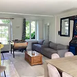 Дом отдыха La Clef Decamp Clos Minotte 30 Pers Jacuzzi, Billard, Baby-foot *